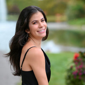 Meet your Posher, Caroline